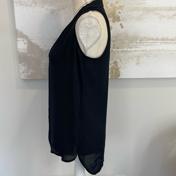 Vince camuto sleeveless semi hi-low blouse - Picture 3 of 8